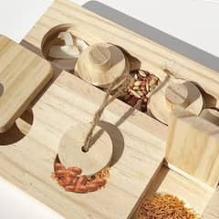 FlidRunest Bearded Dragon Feeder Puzzle, Wooden Lizard Feeding Box, Reptile Interactive Enrichment Food Feeder Training Treat Dispenser for Lizard Bearded Dragon Frog Hamster